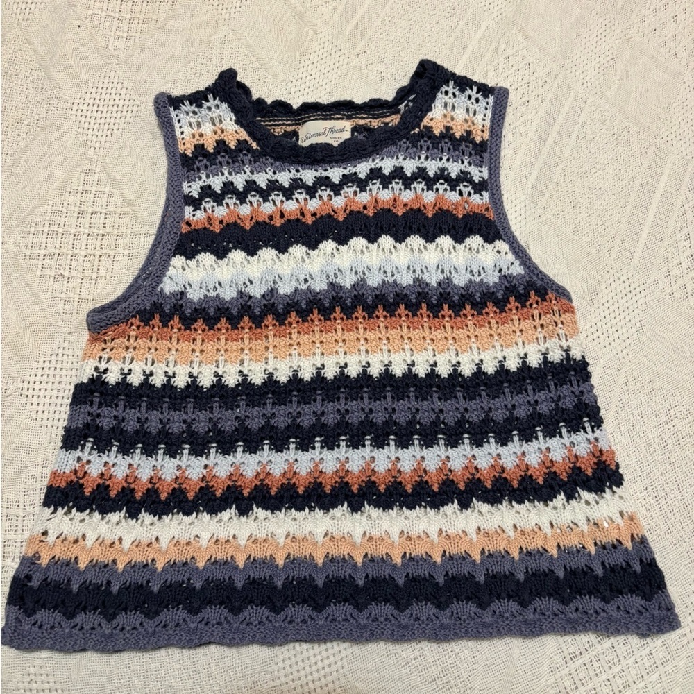 Universal Thread Navy, White & Peach Knit Crochet Tank Top
